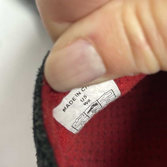 Crocs Women’s Suede Slip-On Shoes Black 8 - Picture 8 of 8